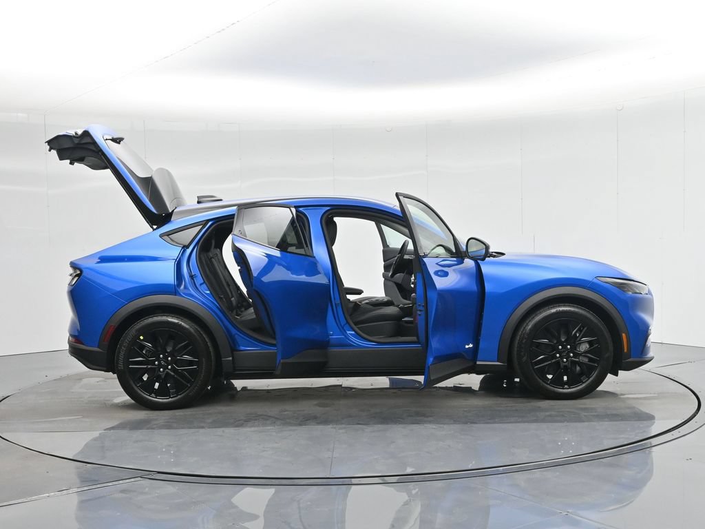 Used 2025 Ford Mustang Mach-E Select w/ Comfort Package Lite RWD image 4