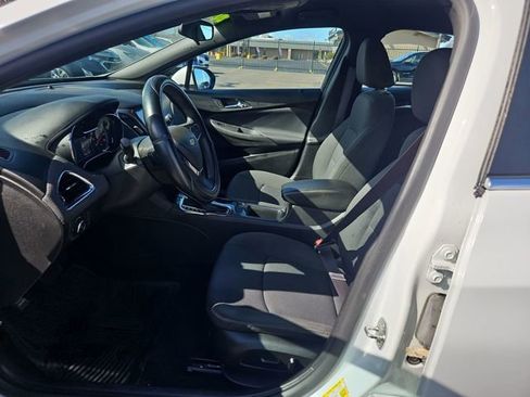 Used 2017 Chevrolet Cruze LT w/ Convenience Package image 10