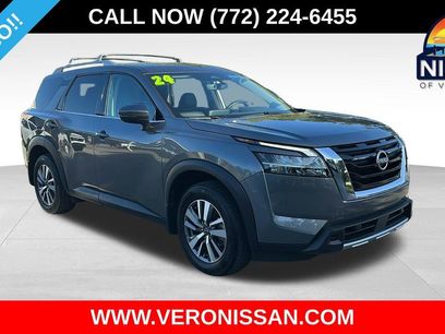 Used 2024 Nissan Pathfinder SL