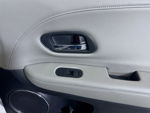 Used 2016 Honda HR-V EX-L image 31