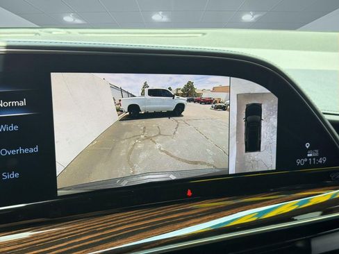 Used 2021 Cadillac Escalade Premium Luxury w/ LPO, Radiant Package AWD/4WD image 25