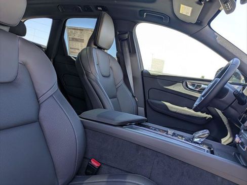 New 2026 Volvo XC60 T8 Ultra w/ Climate Package PRO AWD/4WD image 14
