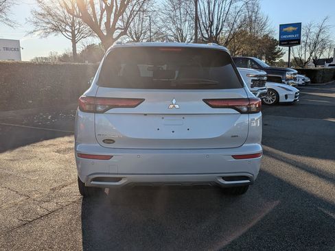Used 2023 Mitsubishi Outlander SEL image 8