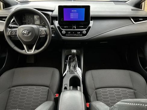 Used 2025 Toyota Corolla SE FWD image 12