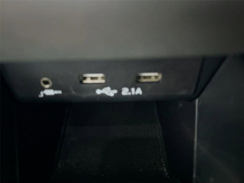 Used 2022 Subaru Outback Limited w/ Popular Package #2 image 15