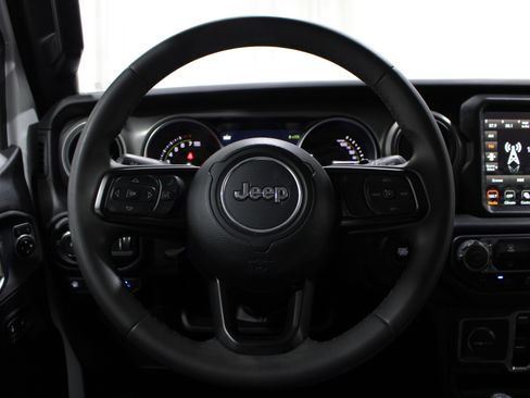 Used 2023 Jeep Wrangler Unlimited w/ 8.4" Radio Group AWD/4WD image 11