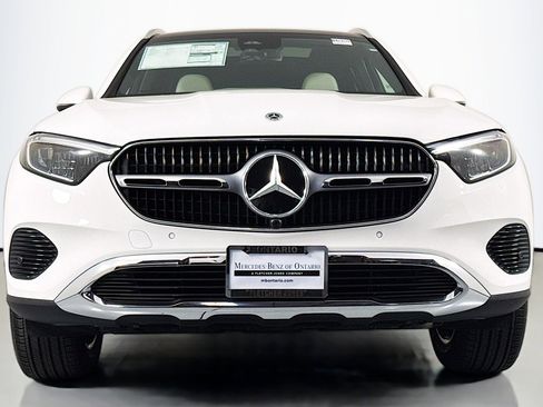 New 2026 Mercedes-Benz GLC 300 image 2