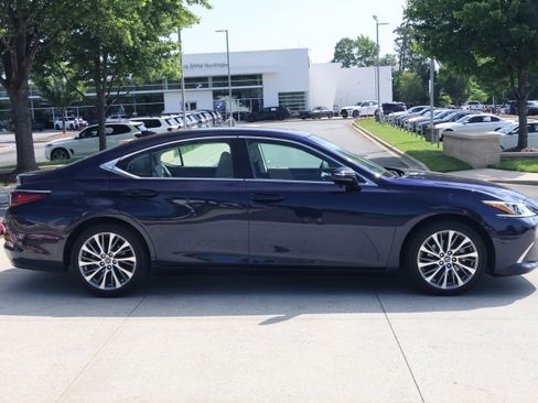 Used 2020 Lexus ES 350 w/ Premium Package FWD image 10
