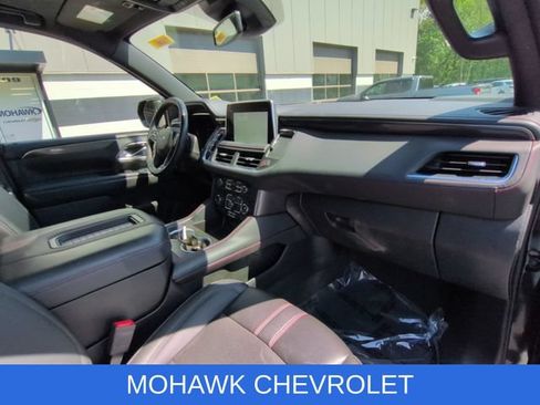 Used 2024 Chevrolet Suburban RST w/ Luxury Package AWD/4WD image 30