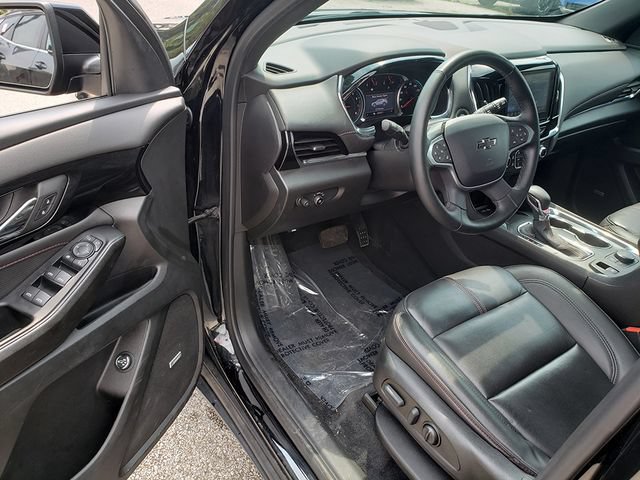 Used 2023 Chevrolet Traverse RS w/ LPO, Floor Liner Package AWD/4WD image 11