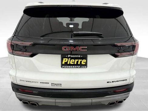Used 2025 GMC Acadia Elevation image 3