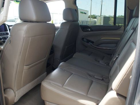Used 2019 GMC Yukon XL SLT w/ Open Road Package RWD image 12