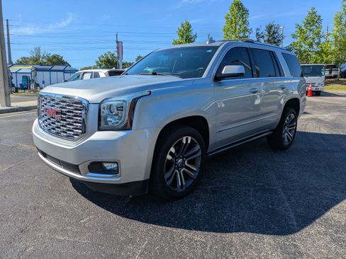 Used 2019 GMC Yukon Denali w/ Denali Ultimate Package RWD image 8
