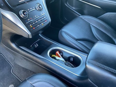 Used 2019 Lincoln MKC Premiere image 25