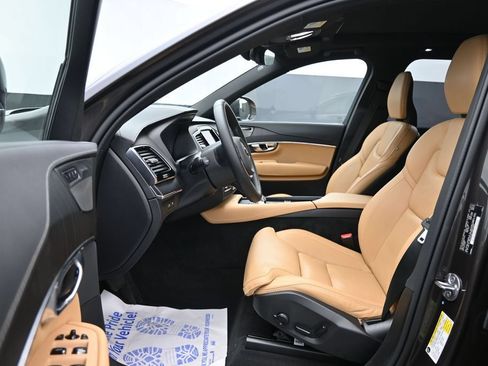 Certified 2024 Volvo XC90 T8 Ultimate w/ Protection Package Premier AWD/4WD image 11