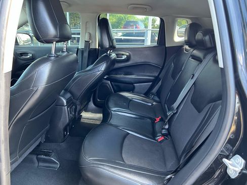 Used 2021 Jeep Compass Latitude FWD image 12