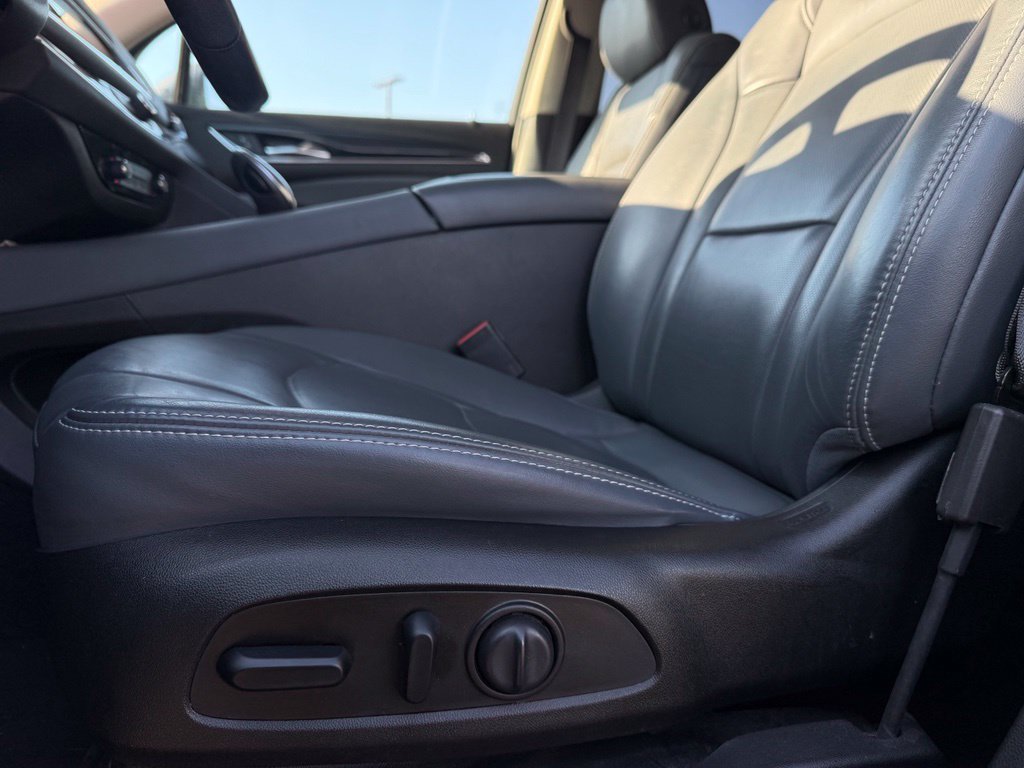 Used 2019 Buick Enclave Essence AWD/4WD image 10