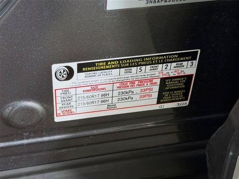 Used 2025 Nissan Kicks SR AWD/4WD image 37