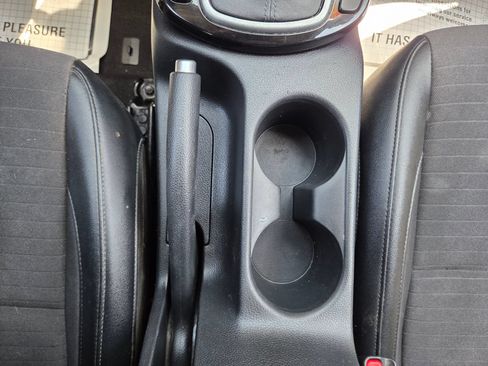 Used 2022 Kia Seltos S FWD image 30