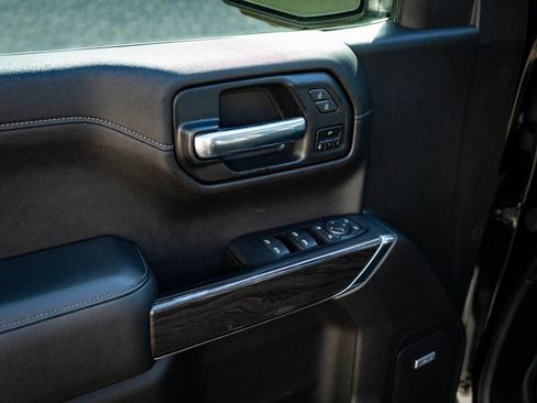 Used 2020 Chevrolet Silverado 1500 LTZ w/ LTZ Premium Package image 23