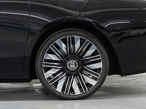 Used 2025 Rolls-Royce Ghost image 22