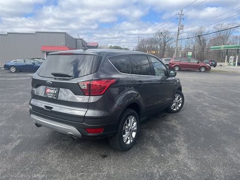 Used 2019 Ford Escape SE image 7