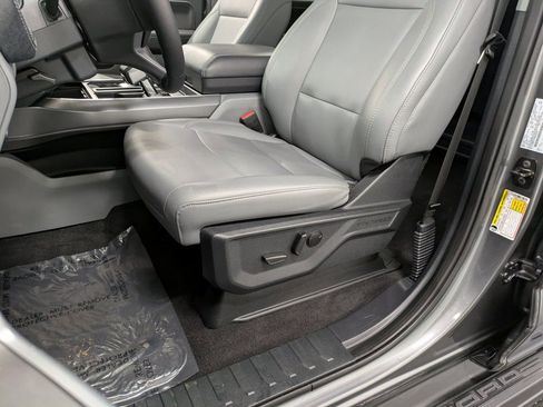 Used 2025 Ford F150 Lightning Flash image 10