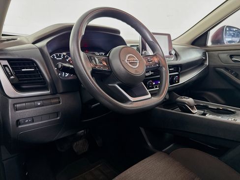 Used 2021 Nissan Rogue SV FWD image 22