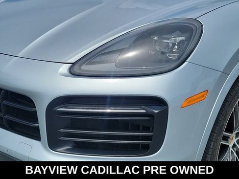 Used 2022 Porsche Cayenne S AWD/4WD image 10
