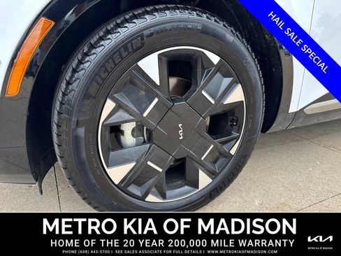 Used 2026 Kia Sportage SX FWD image 8