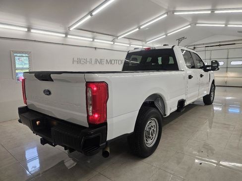 Used 2022 Ford F250 XL w/ Power Equipment Group RWD image 4