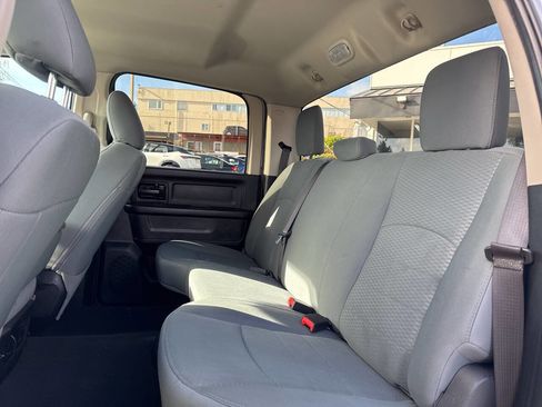 Used 2018 RAM 2500 Tradesman w/ Chrome Appearance Group image 23