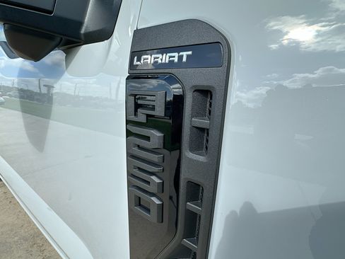 New 2026 Ford F250 Lariat w/ Tremor Off-Road Package AWD/4WD image 23