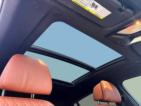 Used 2023 BMW X6 xDrive40i w/ M Sport Package image 17