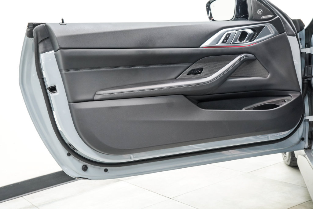 Used 2025 BMW M4 Competition RWD image 39