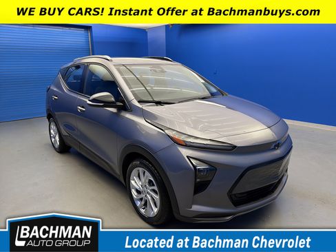 Used 2023 Chevrolet Bolt EUV LT w/ Driver Confidence Package image 1