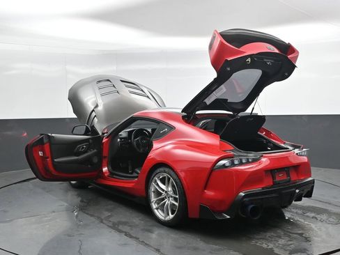 Used 2020 Toyota Supra Launch Edition w/ Driver Assist Package RWD image 49