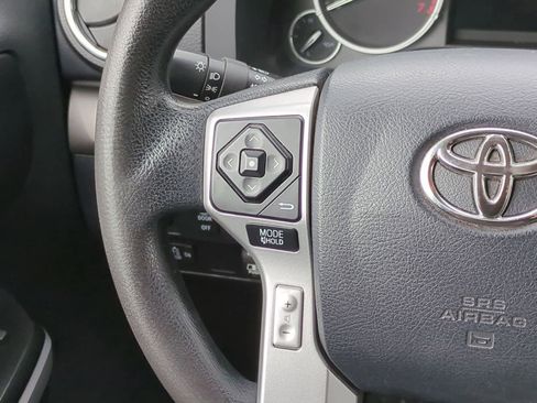 Used 2017 Toyota Tundra SR5 image 22