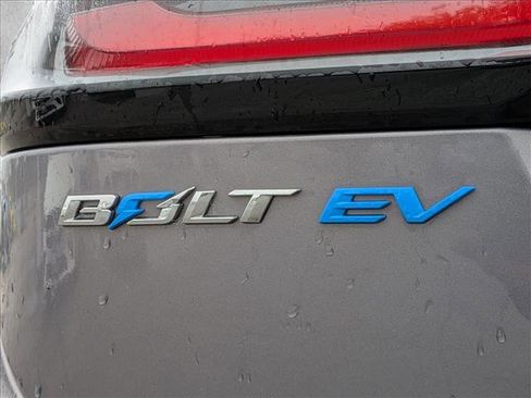 Used 2023 Chevrolet Bolt LT w/ Infotainment Package FWD image 22