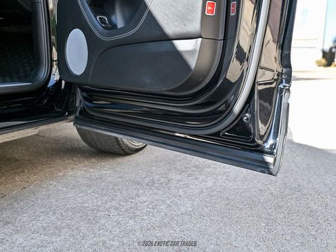 Used 2018 Bentley Bentayga image 59