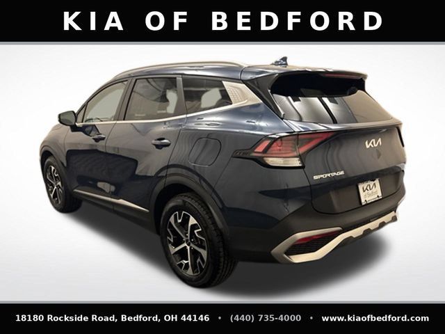 Used 2023 Kia Sportage EX AWD/4WD image 8