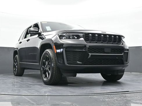 New 2026 Jeep Grand Cherokee Altitude image 55