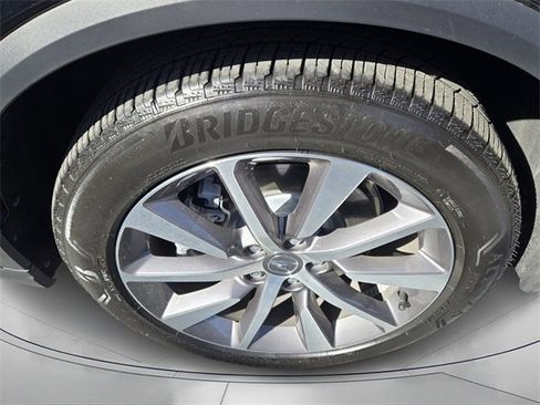 Used 2025 Acura MDX w/ Technology Package image 7