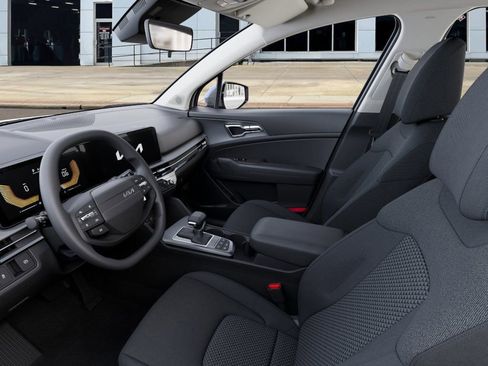 New 2026 Kia Sportage LX image 17