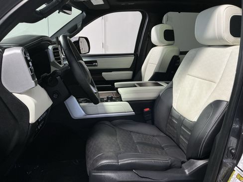 Used 2023 Toyota Tundra Capstone AWD/4WD image 14