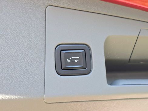 Used 2021 Cadillac XT5 Premium Luxury image 29