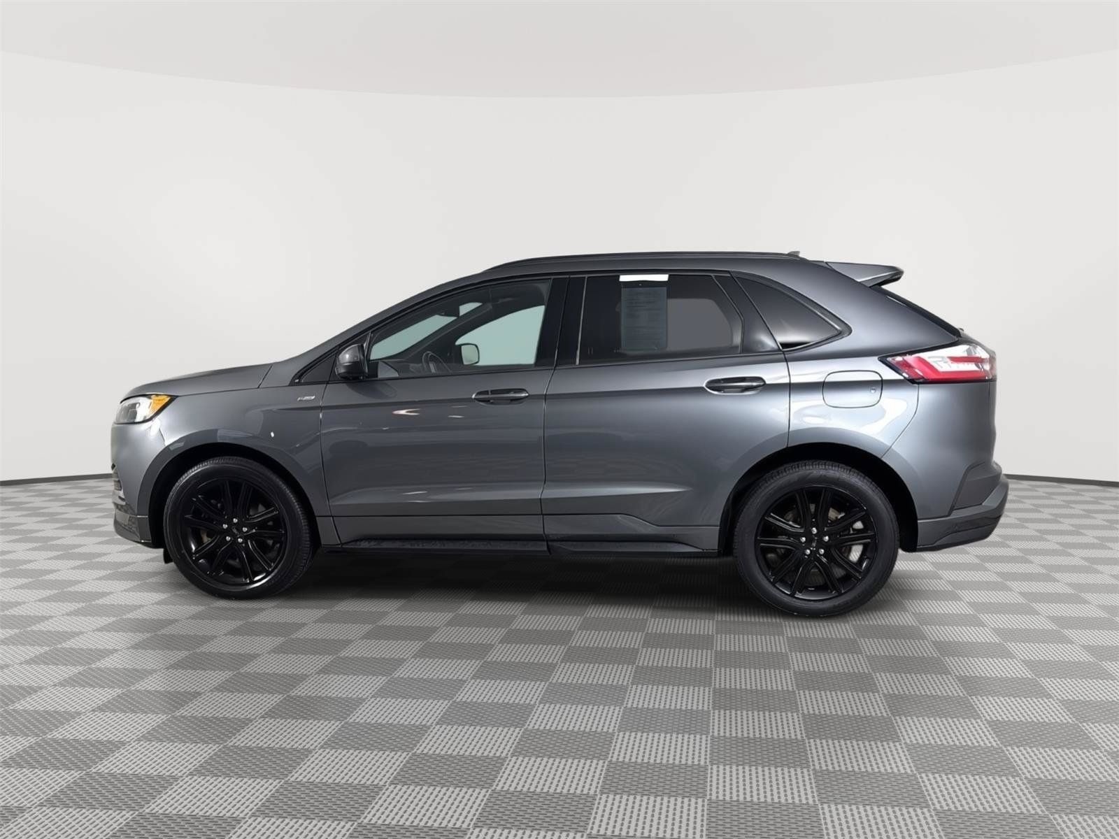 Used 2022 Ford Edge ST-Line AWD/4WD image 4
