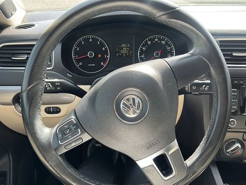Used 2012 Volkswagen Jetta SEL image 19