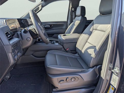 New 2025 Chevrolet Tahoe Premier image 32