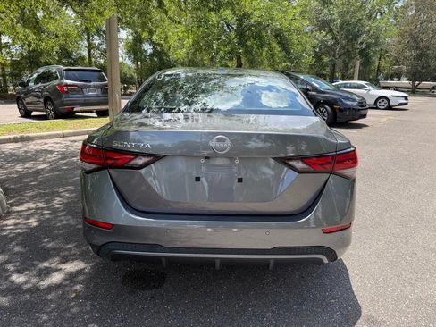 Used 2025 Nissan Sentra SV FWD image 5